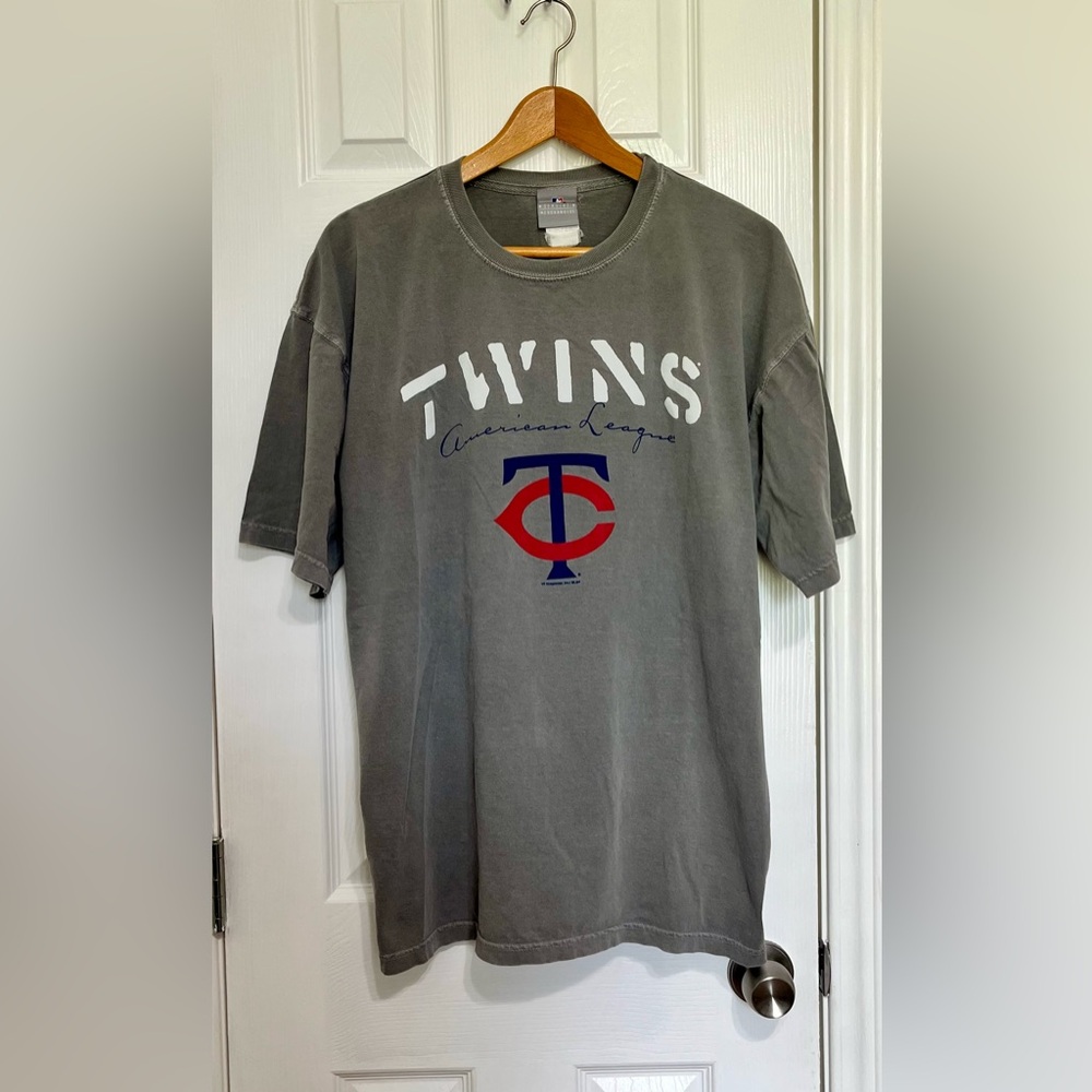 Minnesota‎ Twins Faded Gray Graphic Tee